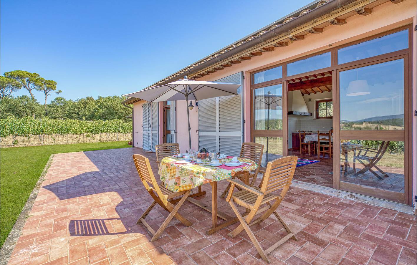 72 qm Wohnung mit WiFi, Parkplatz, Pool & Garten in der Nähe von Torrente Parcia in Chiusi, Chianti
