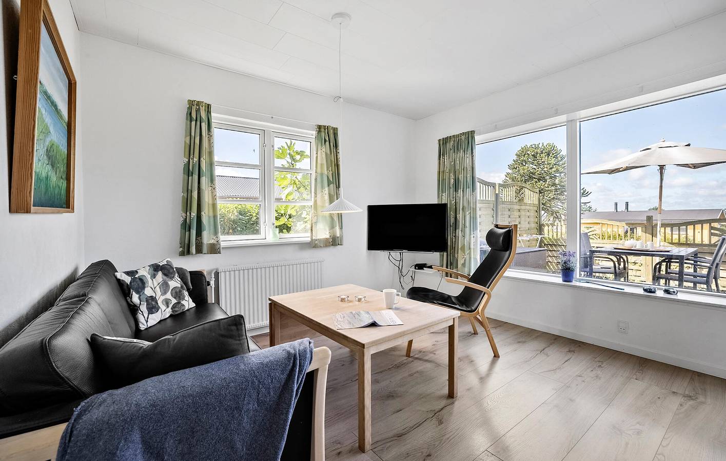 Hel ferielejlighed, Ferielejlighed for 4 personer med terrasse in Hasle, Bornholm