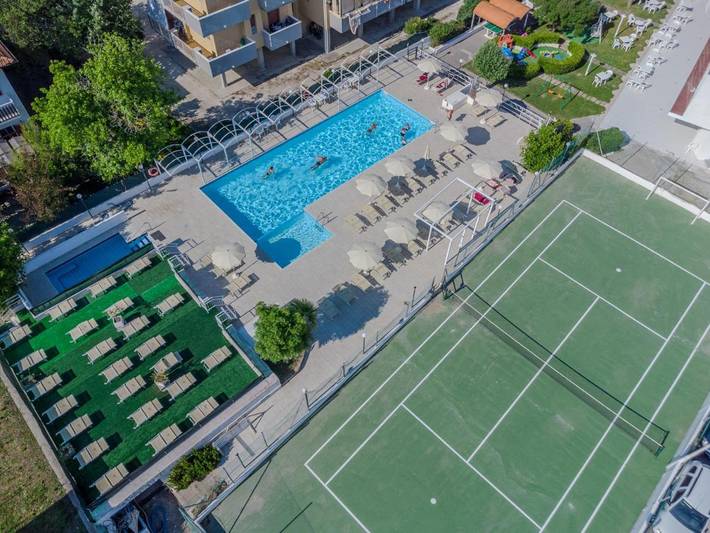 Hôtel pour 3 personnes, avec vue et jardin, animaux acceptés à Lido Adriano - 4