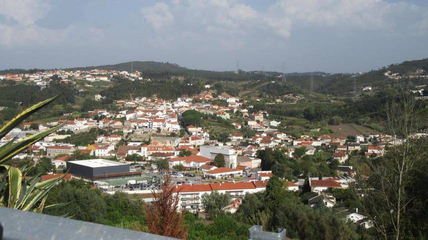 Casa de férias para 6 pessoas, com Varanda e Terraço e ainda Vista em Leiria