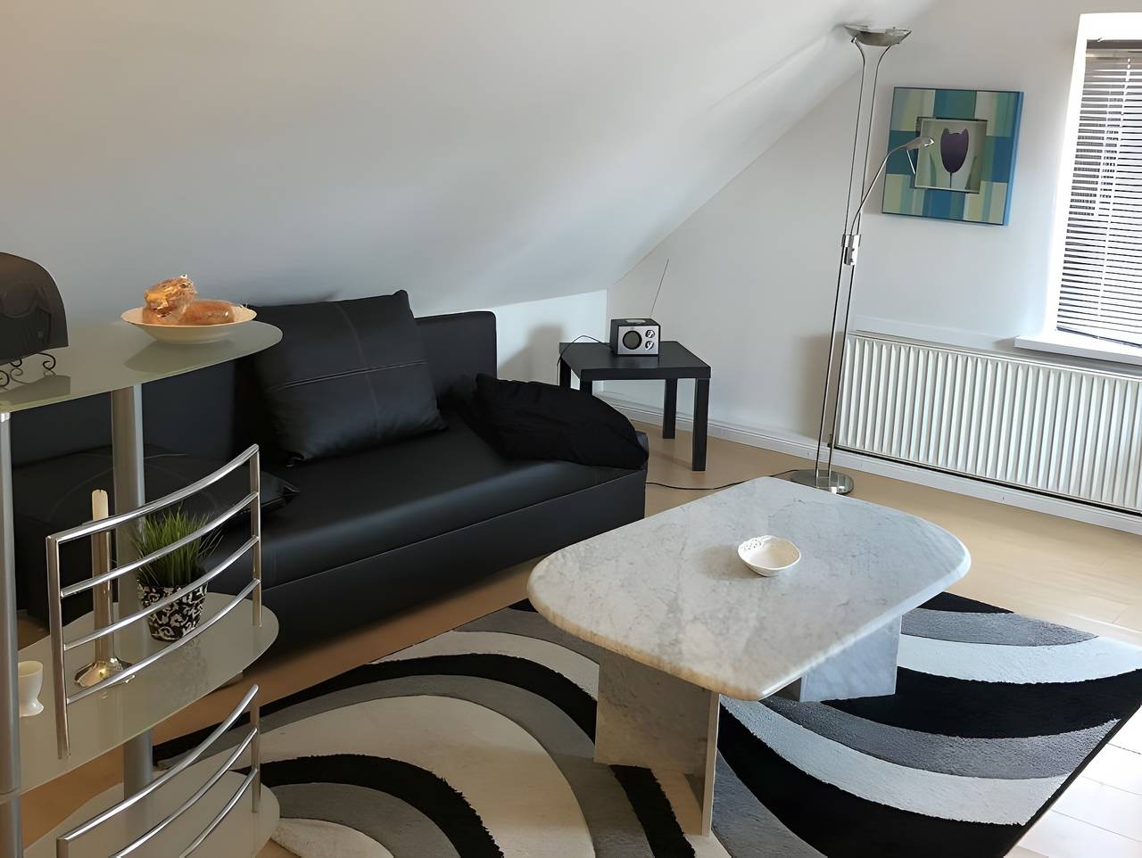Entire apartment, Holiday Apartment (1st Floor) for up to 2 Guests in Laatzen, Hanover Region