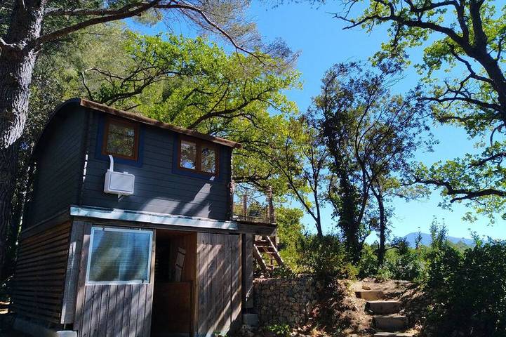 Gîte pour 2 personnes, avec Balcon ainsi que Jardin et Piscine