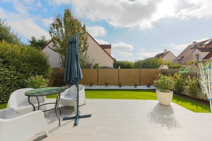 Location de vacances pour 6 personnes, avec vue et jardin à Cormeilles-en-Parisis - 2