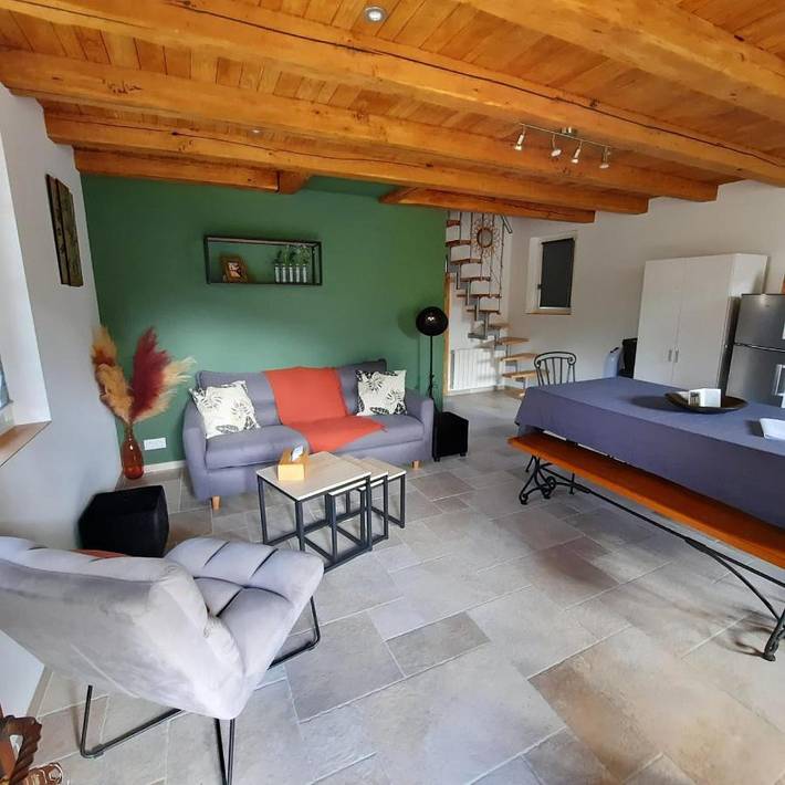 Location de vacances pour 6 personnes, avec balcon et vue à Sainte-Eulalie-d'Olt - 2