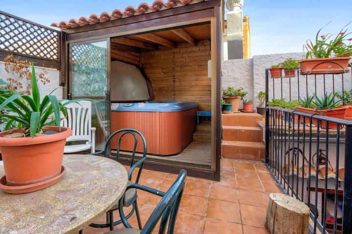Location de vacances pour 8 personnes, avec balcon/terrasse ainsi que jacuzzi et terrasse dans Castille-La Manche - 2