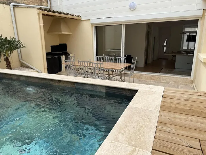 Villa pour 11 personnes, avec terrasse et piscine - 1