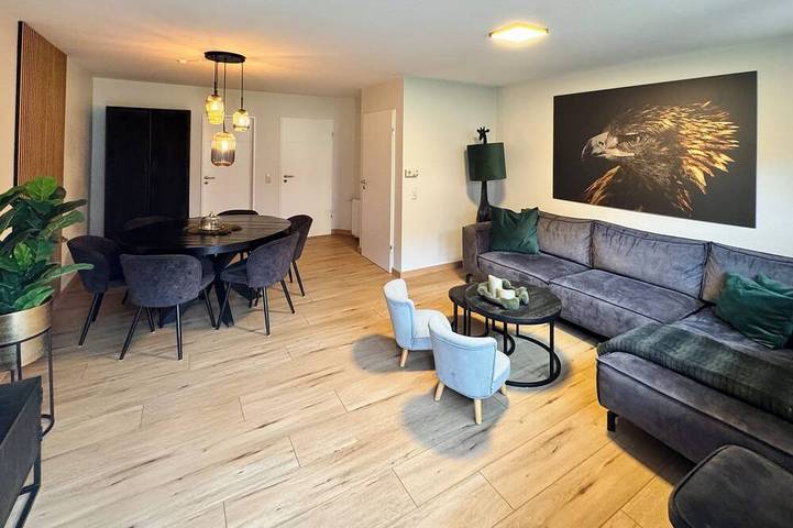 Ferienhaus für 9 Personen, mit Terrasse und Garten am Jadebusen