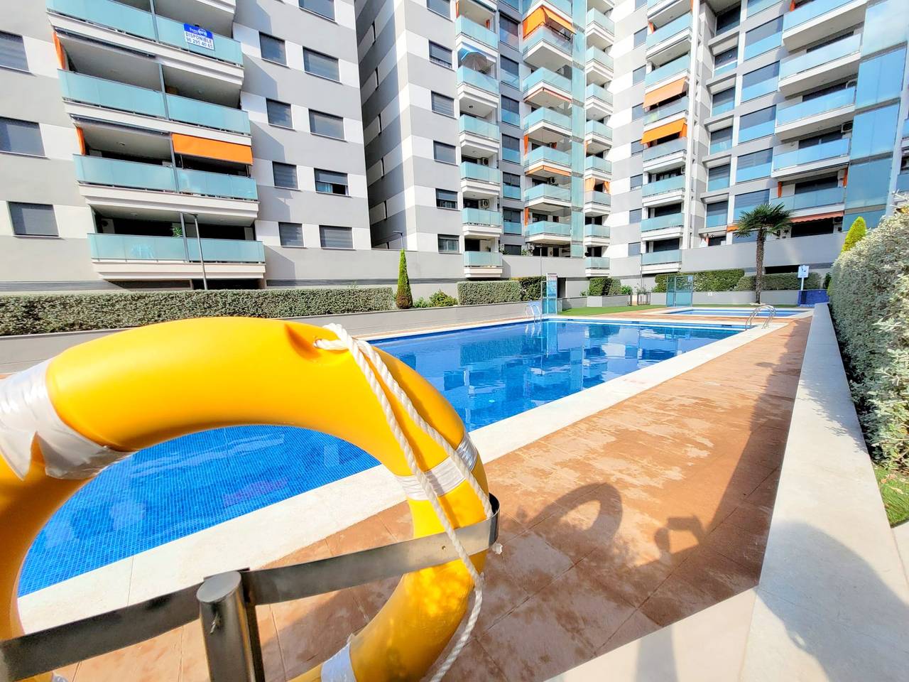 Apartamento entero, Apartamento 'Les Llometes 6-36' con vistas a la montaña, piscina compartida y terraza privada in Playa de Gandía, Costa de Valencia