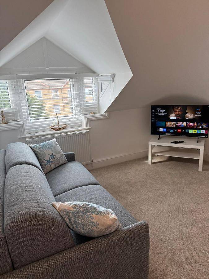 Entire apartment, Two-Bedroom Superior Apartment in Merseyside