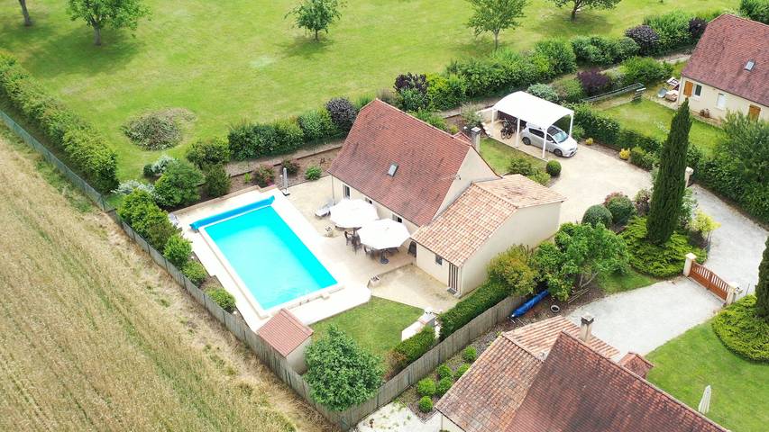 Gîte pour 6 personnes, avec piscine à Saint-Julien-de-Lampon - 2