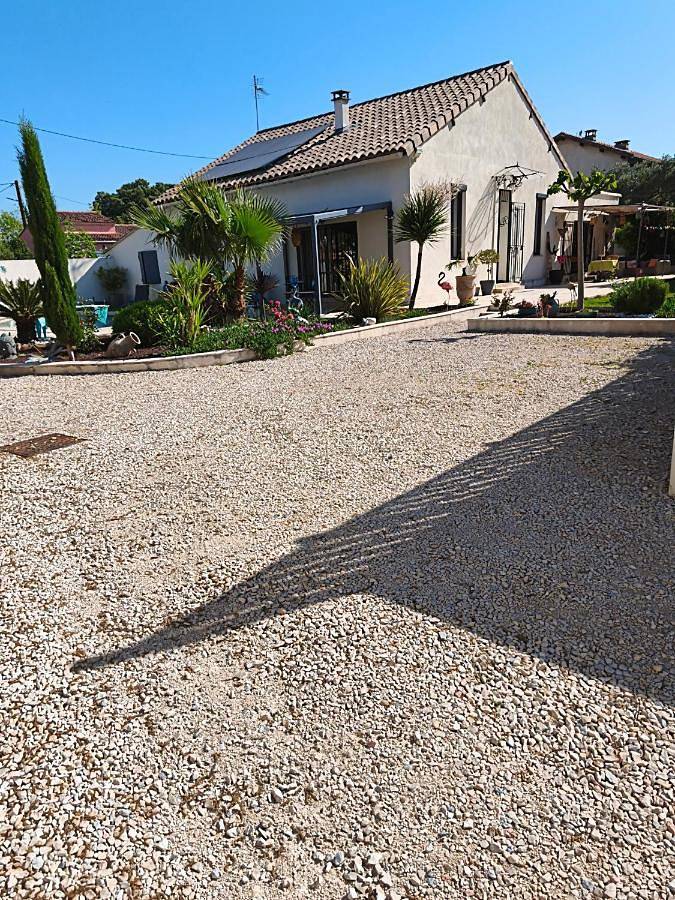 Location de vacances pour 2 personnes, avec jardin et piscine, animaux acceptés à Sorgues - 3
