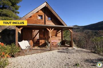 Gîte pour 4 personnes, avec piscine et jardin à Bénivay-Ollon