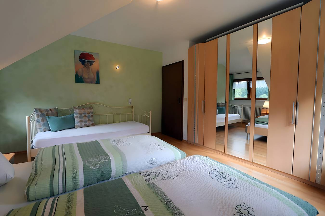 Ganze Wohnung, Gasthaus zur Linde - Apartment 'Tannenblick' mit gemeinsamer Terrasse, gemeinsamem Garten und Wlan in Oberharmersbach, Mittlerer Schwarzwald