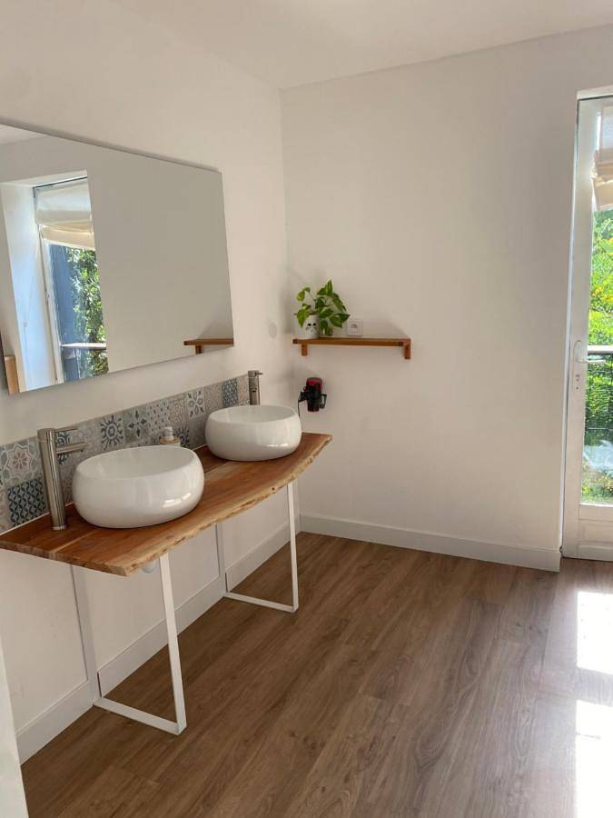 Location de vacances pour 8 personnes, avec terrasse et piscine à La Valette-du-Var - 3