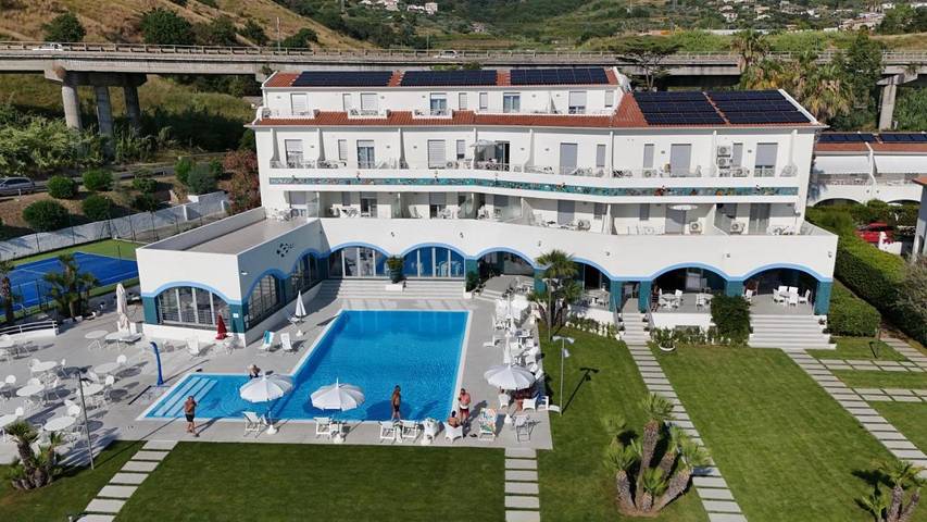 Appartamento per 4 persone, con giardino e piscina a Belvedere Marittimo