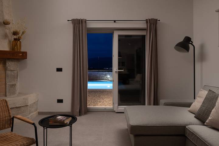 Ferienhaus für 7 Personen, mit Balkon/Terrasse und Pool