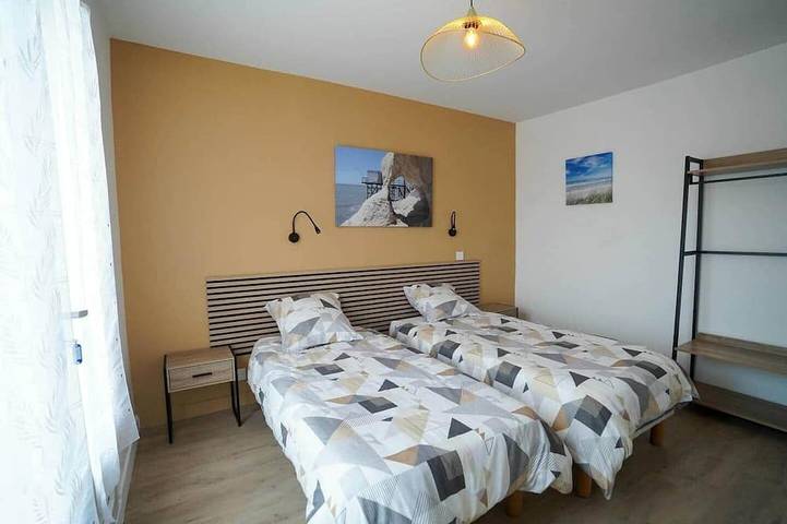 Location de vacances pour 8 personnes, avec balcon dans Grottes de Régulus - 2