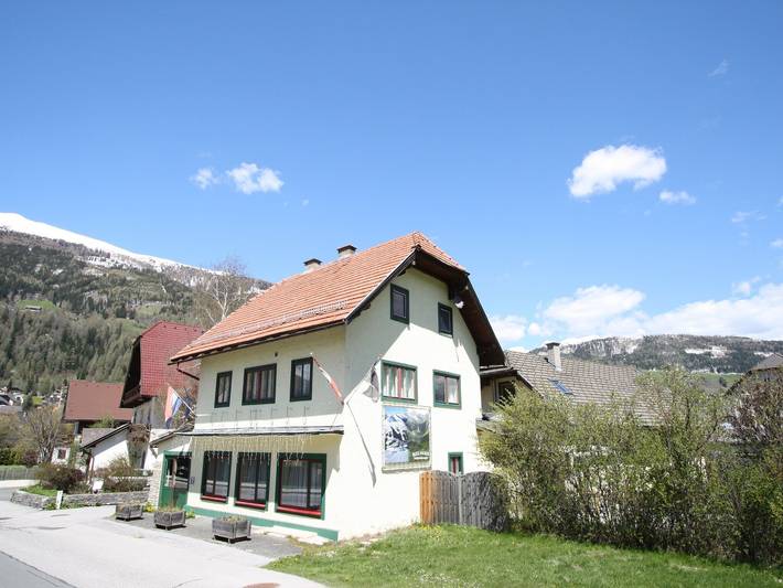 Ferienwohnung für 5 Personen, mit Terrasse und Garten sowie Pool in Sankt Michael im Lungau