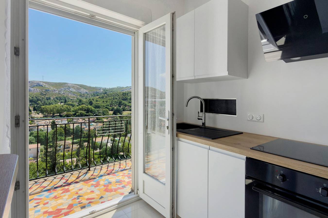 Ganze Wohnung, Apartment „Le Mazellet“ mit Bergblick, Wlan und Klimaanlage in Les Pennes-Mirabeau, Mittelmeerküste (Frankreich)
