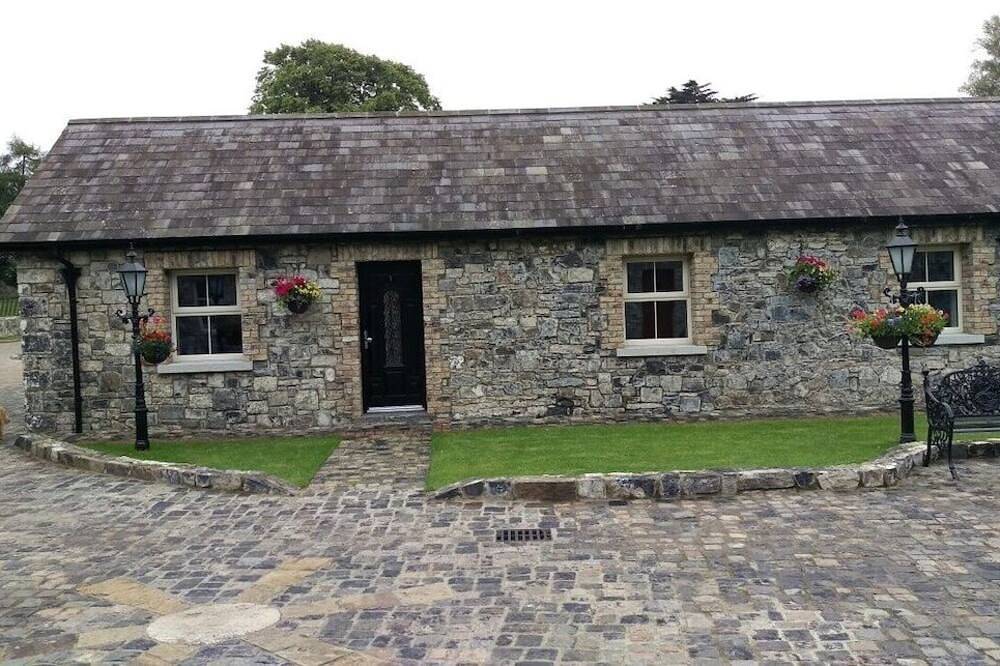 Alensgrove Cottages No. 07 in Celbridge ED, County Kildare