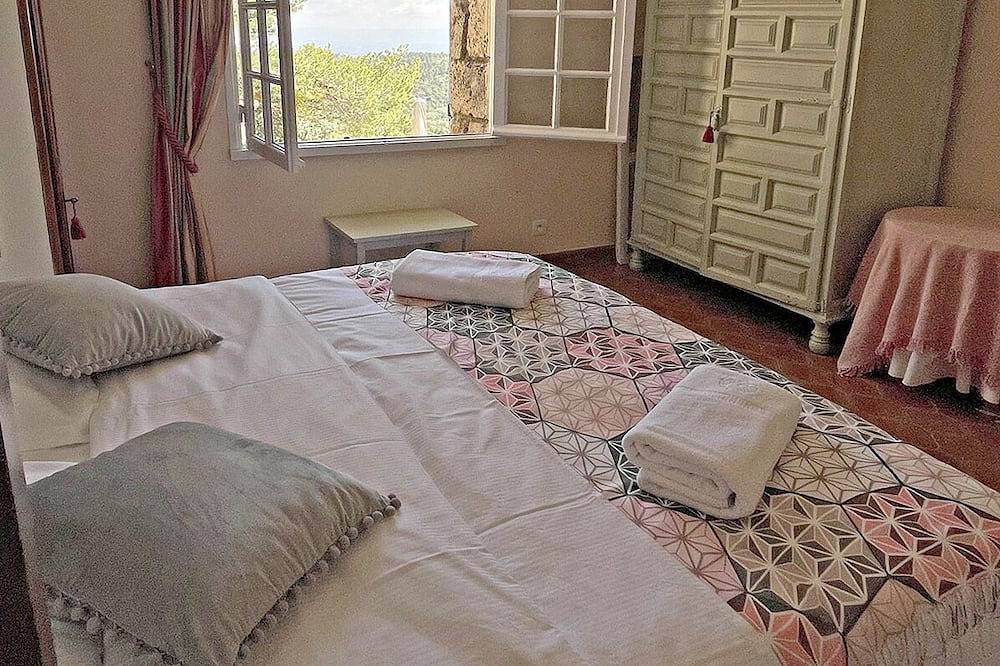 Villa Tarentelle - beautiful mas for 6pax. with amazing view in Tourtour, Region de Draguignan