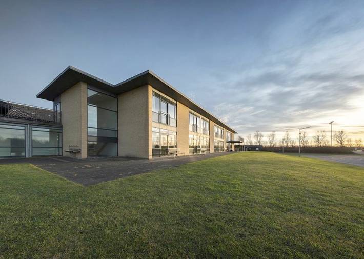 Hostel für 6 Personen, mit Terrasse und Kinderpool sowie Pool und Sauna in Pandrup