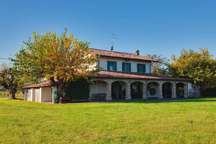 Agriturismo per 3 persone, con Giardino e Panorama a Ravenna