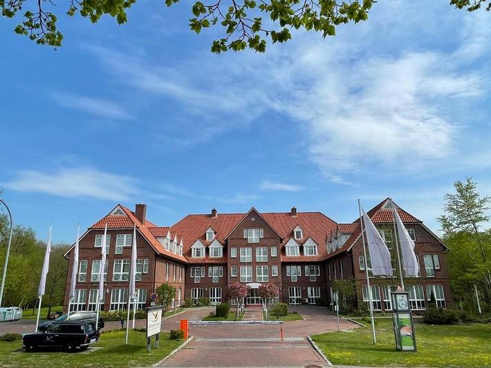 Hotel, mit Whirlpool und Terrasse sowie Garten und Sauna in Neustrelitz - 3