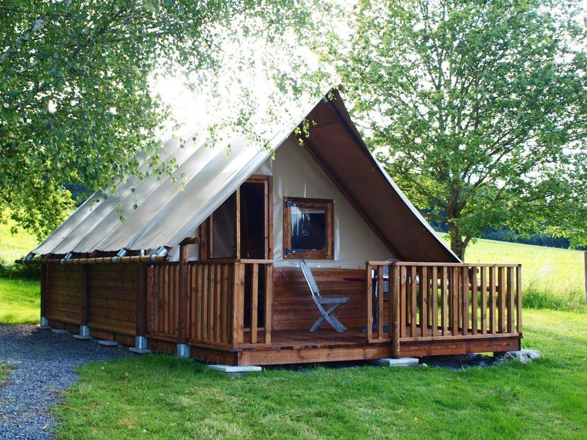 Two-Bedroom Chalet in Saint-Dizier-Masbaraud, Région de Guéret