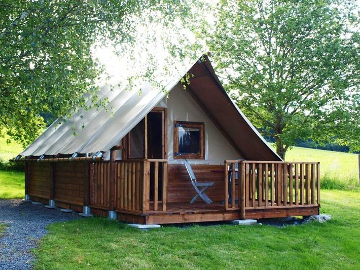 Location de vacances pour 2 personnes, avec vue et jardin à Saint-Dizier-Leyrenne - 4