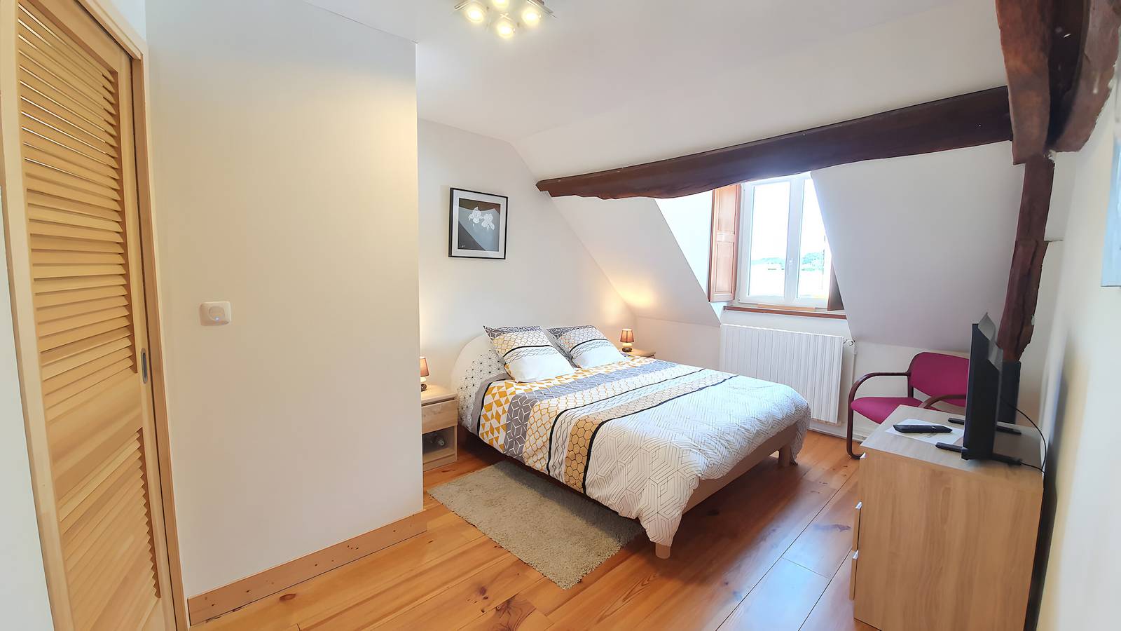 Chambre d'hôtes 'Chambre Iris - Le Petit Puits' avec jardin commun et Wi-Fi in Cheverny, Sologne