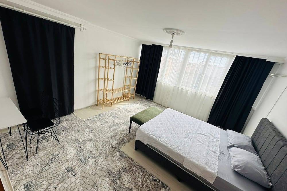 Ganze Wohnung, Spacious 3-bedroom condo in fabulous Antalya with Ac, Wifi in Antalya, Provinz Antalya