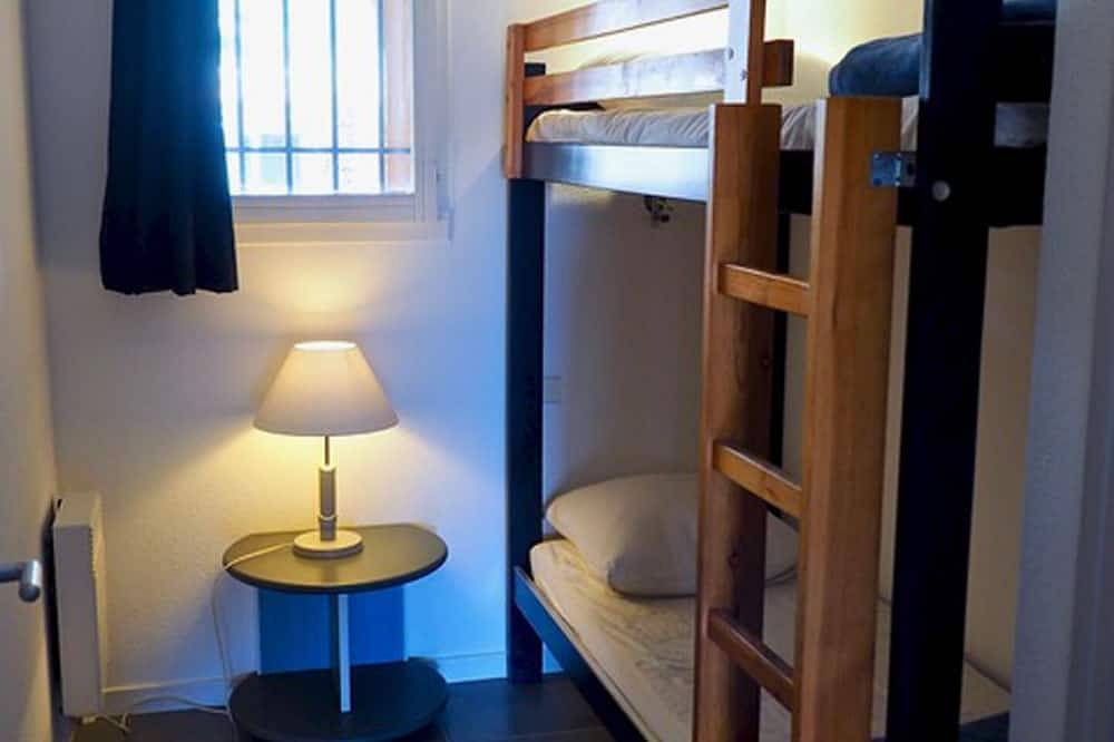 Entire apartment, Apartment 50 m from the beach. in Port Cogolin, Gassin