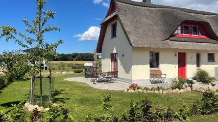 Ferienhaus für 5 Personen, mit Sauna und Garten sowie Terrasse in Zierow