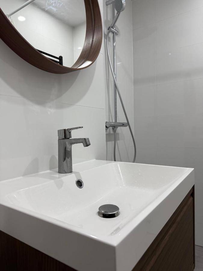 Geheel vakantieappartement, Deluxe Double Room with Shower in Delft, Stadsgewest Haaglanden