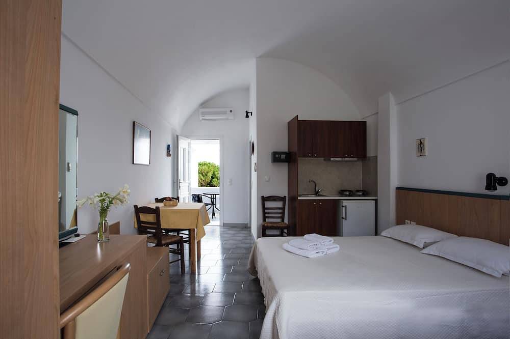 Apartamento entero, Studio in Perissa beach for 4 people in Santorini