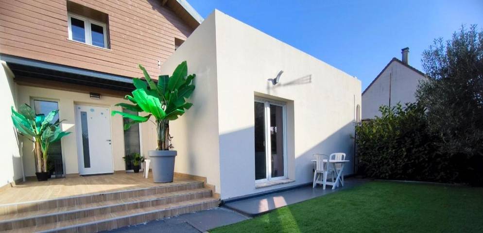 Gîte pour 4 personnes, avec jardin à Triel-sur-Seine