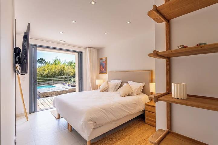 Location de vacances pour 12 personnes, avec jardin dans Plage Cala Rossa - 2