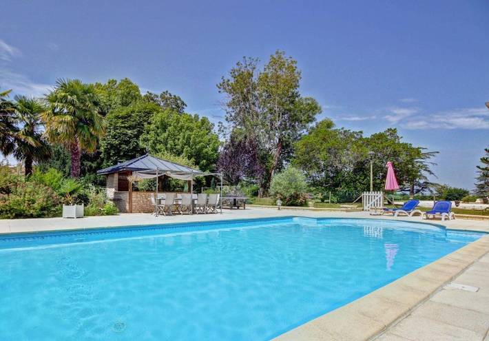 Location de vacances pour 2 personnes, avec sauna et piscine ainsi que jardin et vue à Notre-Dame-de-Sanilhac - 2