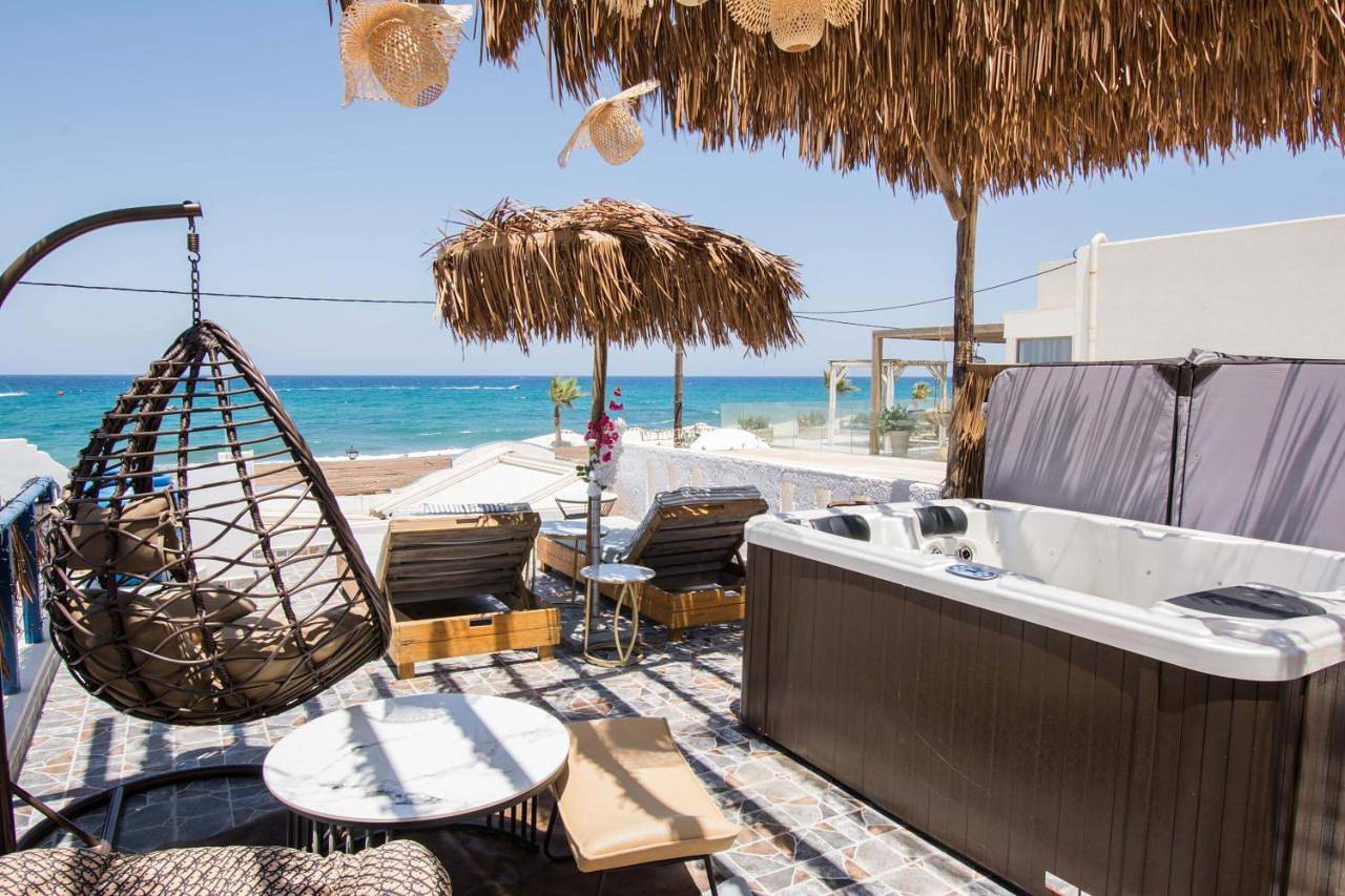 Gloo Glamping "by Checkin" in Analipsi, Heraklion region