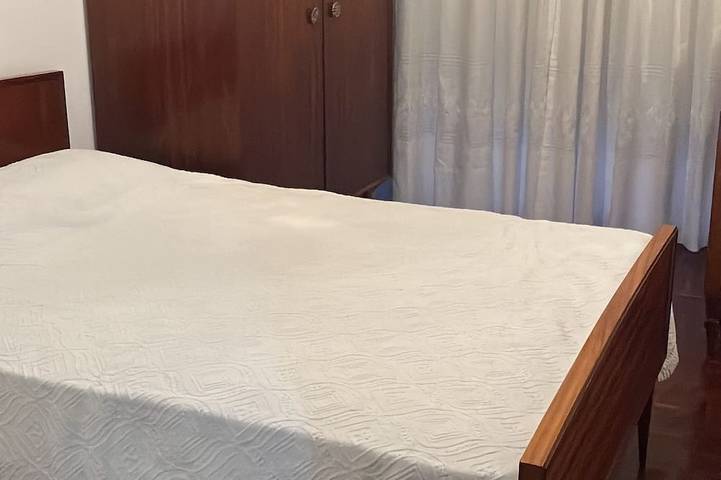 Appartement entier, Comfortable Bedroom at Bairro dos Capuchos in Leiria, Pousos, Barreira e Cortes, Leiria