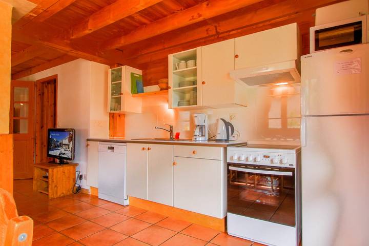 Gîte pour 9 personnes, avec balcon, adapté aux familles à Névache - 4