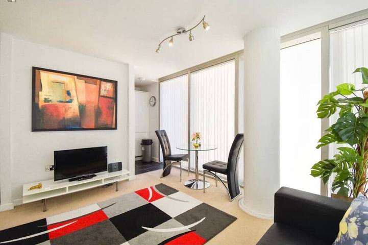 Apartment for 2 people, with balcony in Milton Keynes