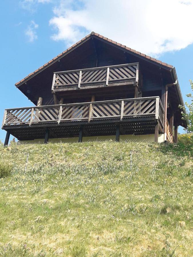 Chalet pour 6 personnes, avec vue et jardin, adapté aux familles