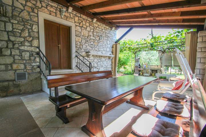 Ferienhaus für 2 Personen, mit Terrasse und Garten in Umag