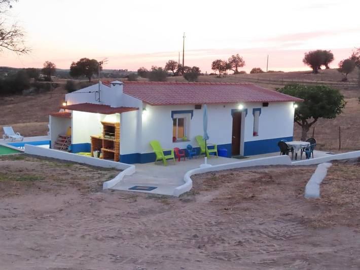 Location de vacances pour 6 personnes, avec jardin ainsi que piscine et vue, animaux acceptés dans Avis - 3