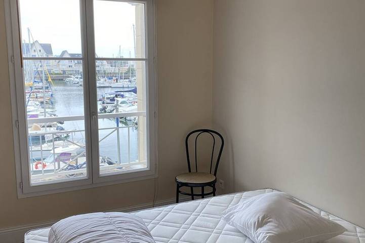 Apartamento entero, Apartamento de 3 habitaciones con ascensor en Dives-sur-Mer in Dives-sur-Mer, Region de Lisieux