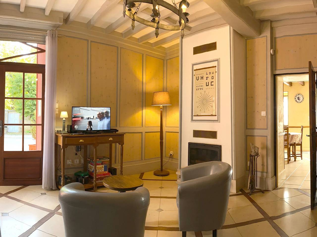 Casa rural en Borgoña con jardín, garaje y mascotas permitidas in Nuits, Región de Avallon