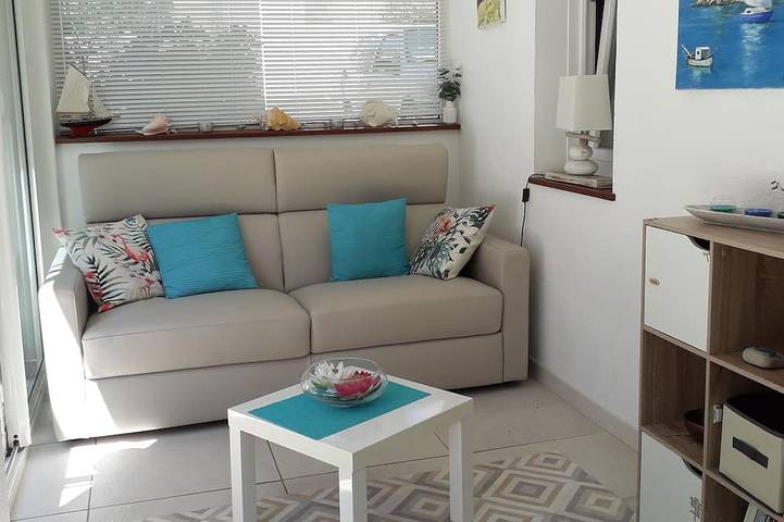 Gîte pour 4 personnes, avec terrasse dans Office De Tourisme De Gruissan - 4