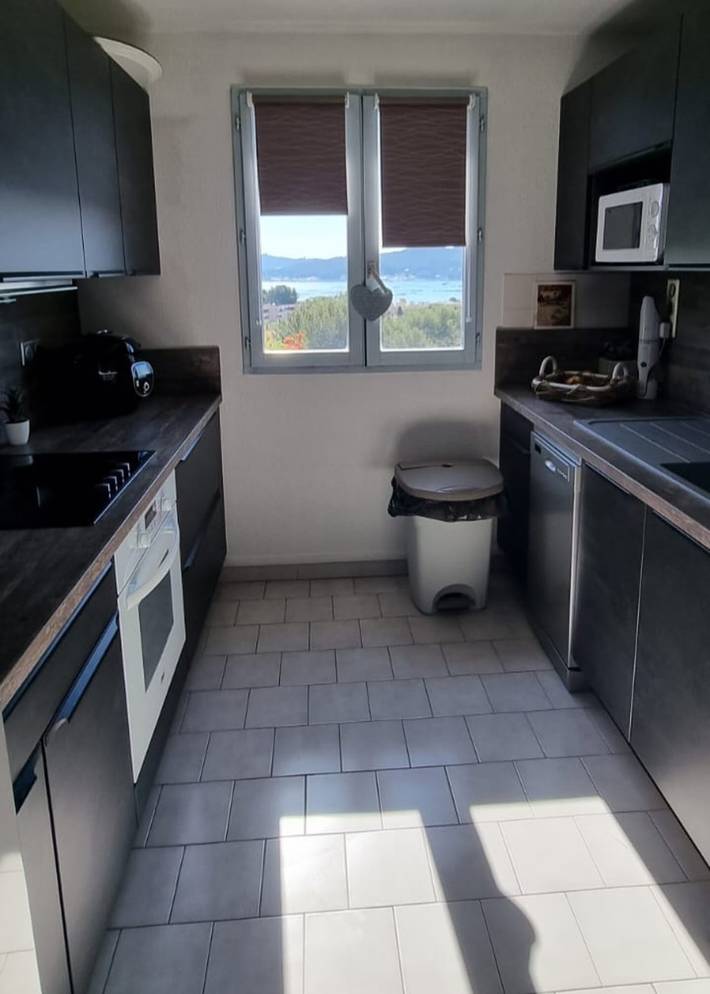 Ganze Wohnung, Ferienwohnung für 4 Personen mit Terrasse in La Seyne-sur-Mer, Mittelmeerküste (Frankreich)